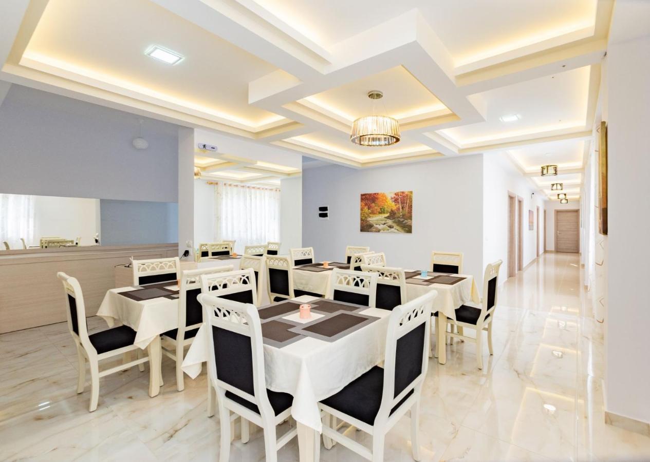 The City Gate Hotel Sarandë Exterior foto